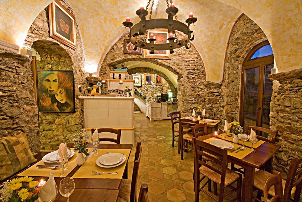 Le Petit Chateau Vezzi Portio Buitenkant foto