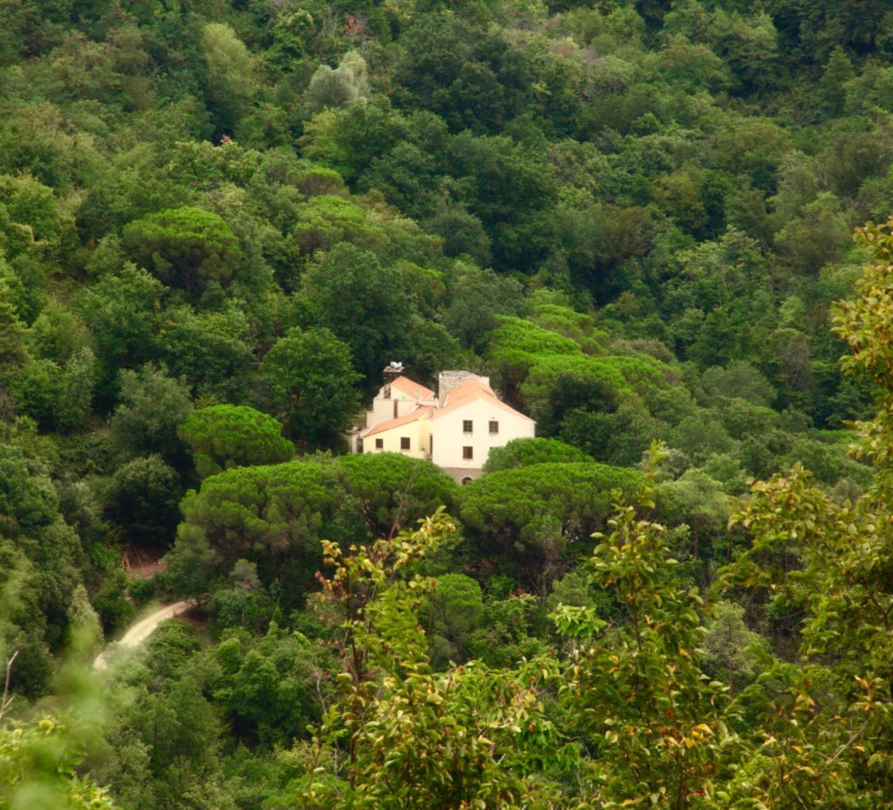 Le Petit Chateau Vezzi Portio Buitenkant foto